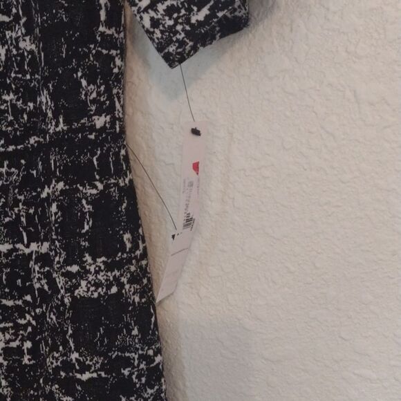 Maggy London Black White Hatched - Picture 4 of 9